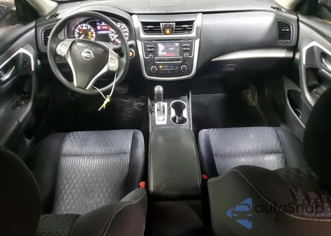 2016 Nissan Altima 2.5 z USA, uszkodzony, nr VIN 1N4AL3AP7GN331007